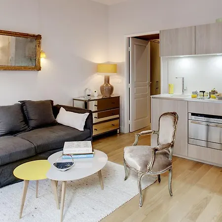 Apartment Fontaine Stravinsky