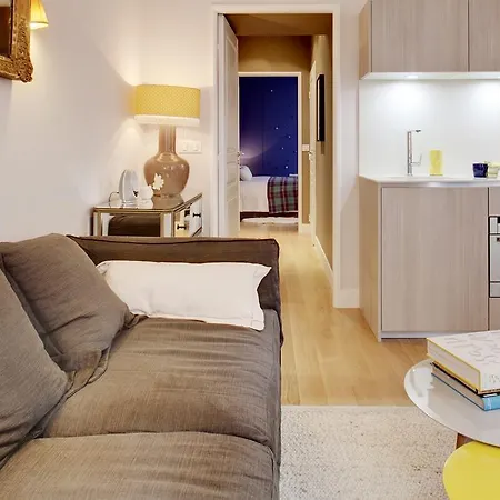Fontaine Stravinsky Apartment *